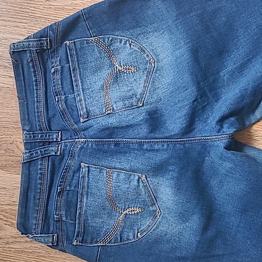 Jeans - Picture 3 of 4